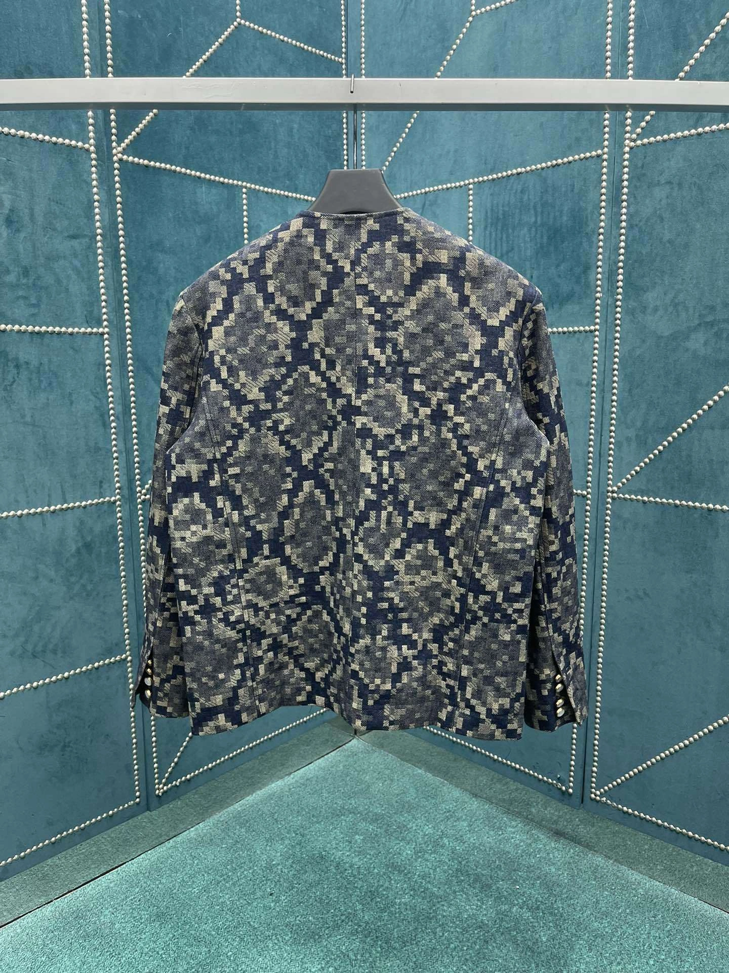 wg.luxury- 8V oversized item:E-F409D0511